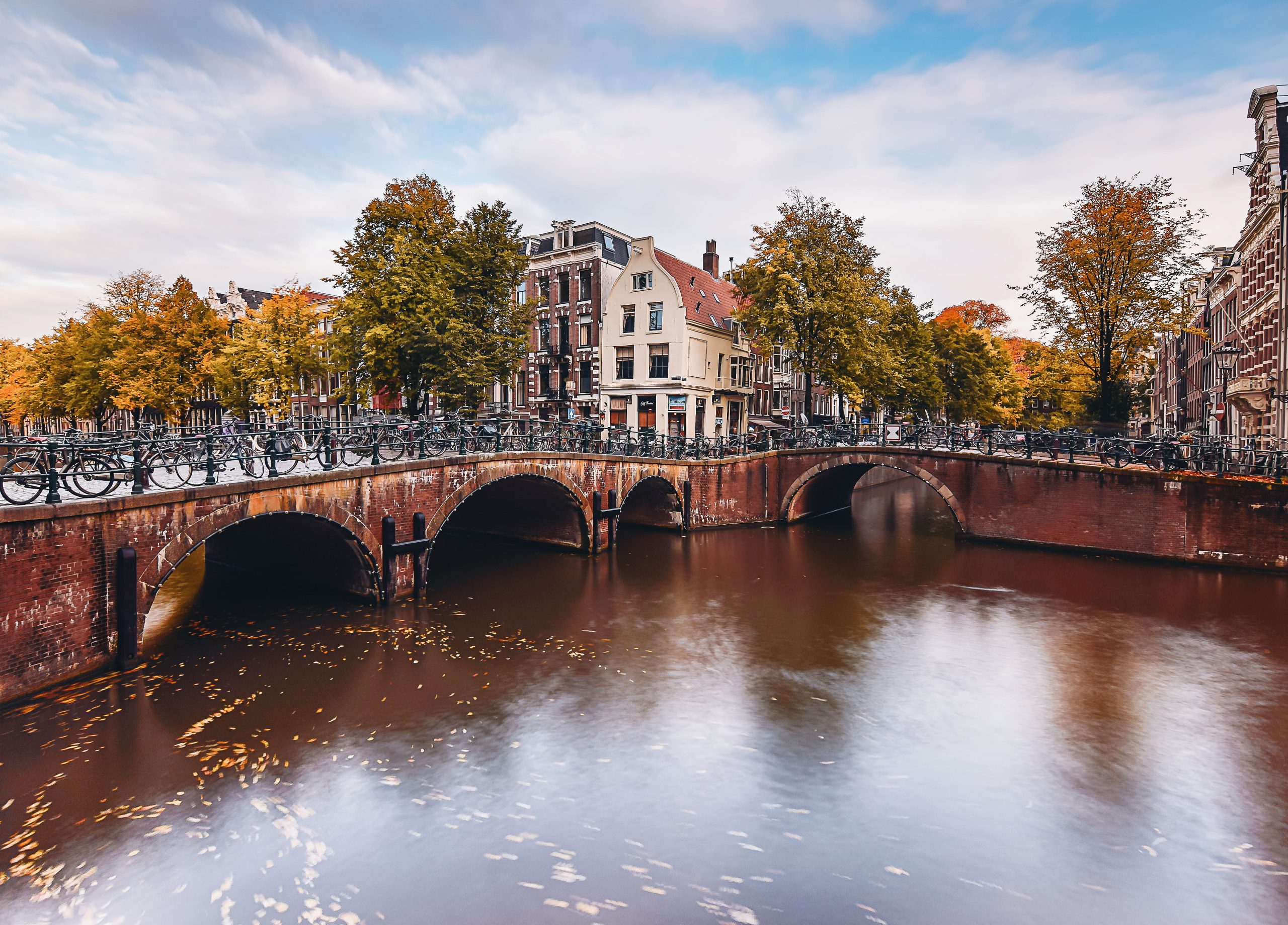 autumn-in-amsterdam-2021-08-30-04-31-54-utc-min